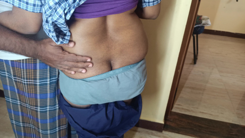 Magilmathi: Videoclip viral cu uniformă studentă din sudul Indiei