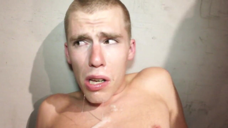 BAREBACK COMMUNITY: Orgy Amator with His Friends