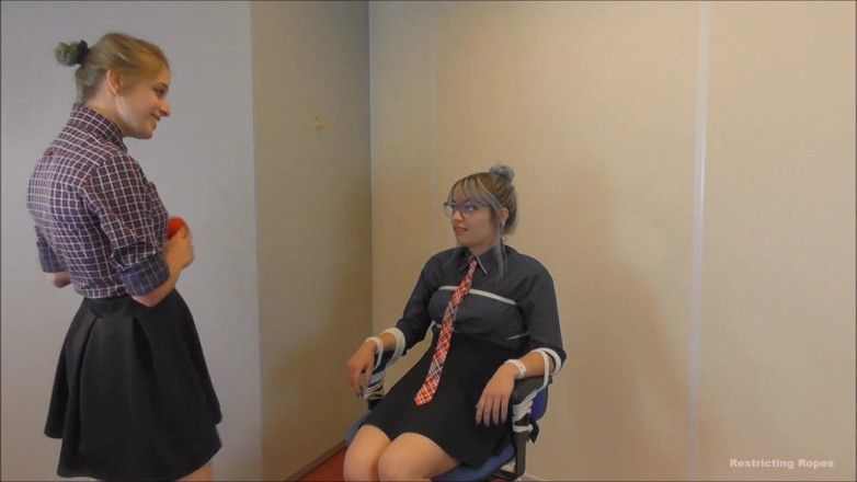 Restricting Ropes: Luna Grey和violet haze - 企业婊子的回报 hd
