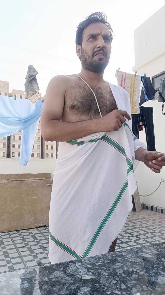 Rajasthani-old-lover: Chico indio muestra tíos vecino del pene y se prepara...