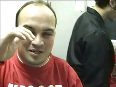 Njut av heta scener klippta BTS