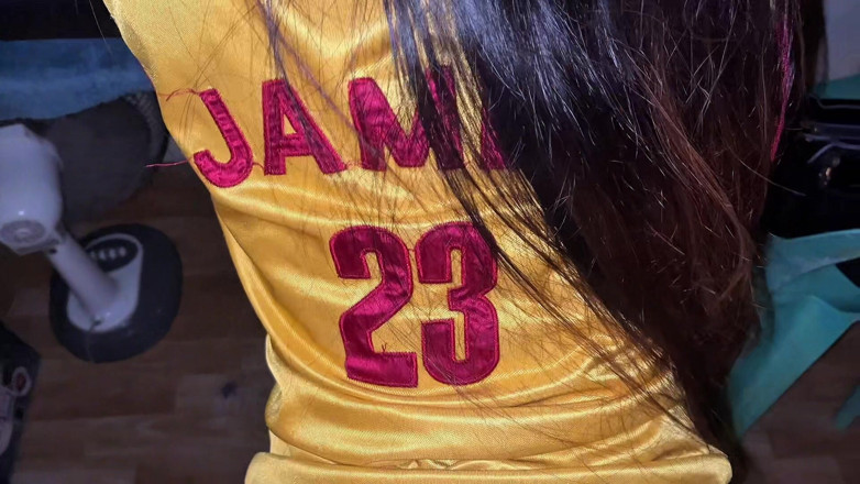 Pinay Zandra Ash: Meine mitbewohnerin fickte mich sofort