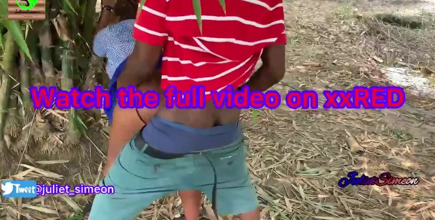 Julietsimeon: Julietsimeon la ragazza, fu scopata da un contadino nel cespuglio.