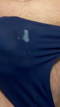 Kouření nákladu v Blue Speedo