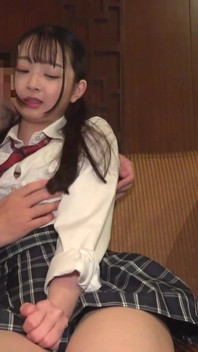 Tsubomi - Bareback Style - Newcommer Candidate 17 Cute College Girl Makes a Heart Pounding Confession to the Manager!