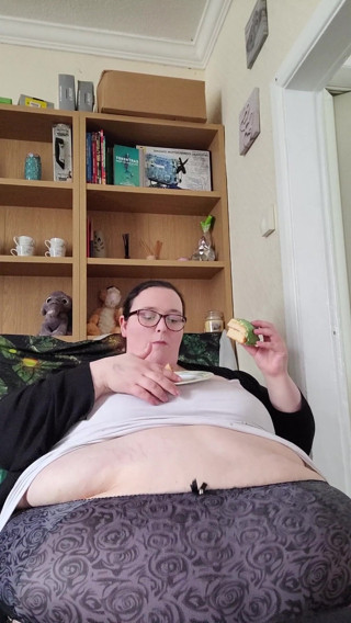 SSBBWLadyBrads: Kek Mmm