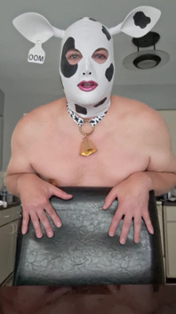 Daddy's Pretty Plump Hucow! Moo!