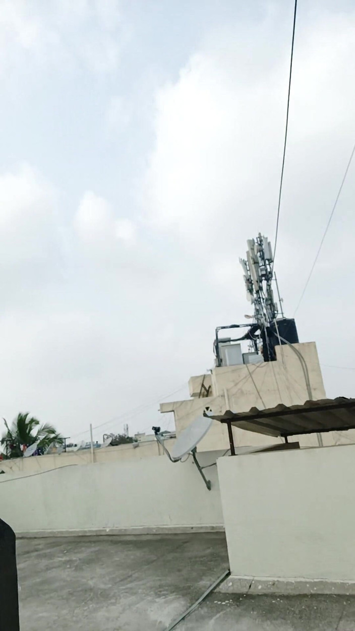 HornyHunk: Terraza desnuda, masturbación y semen