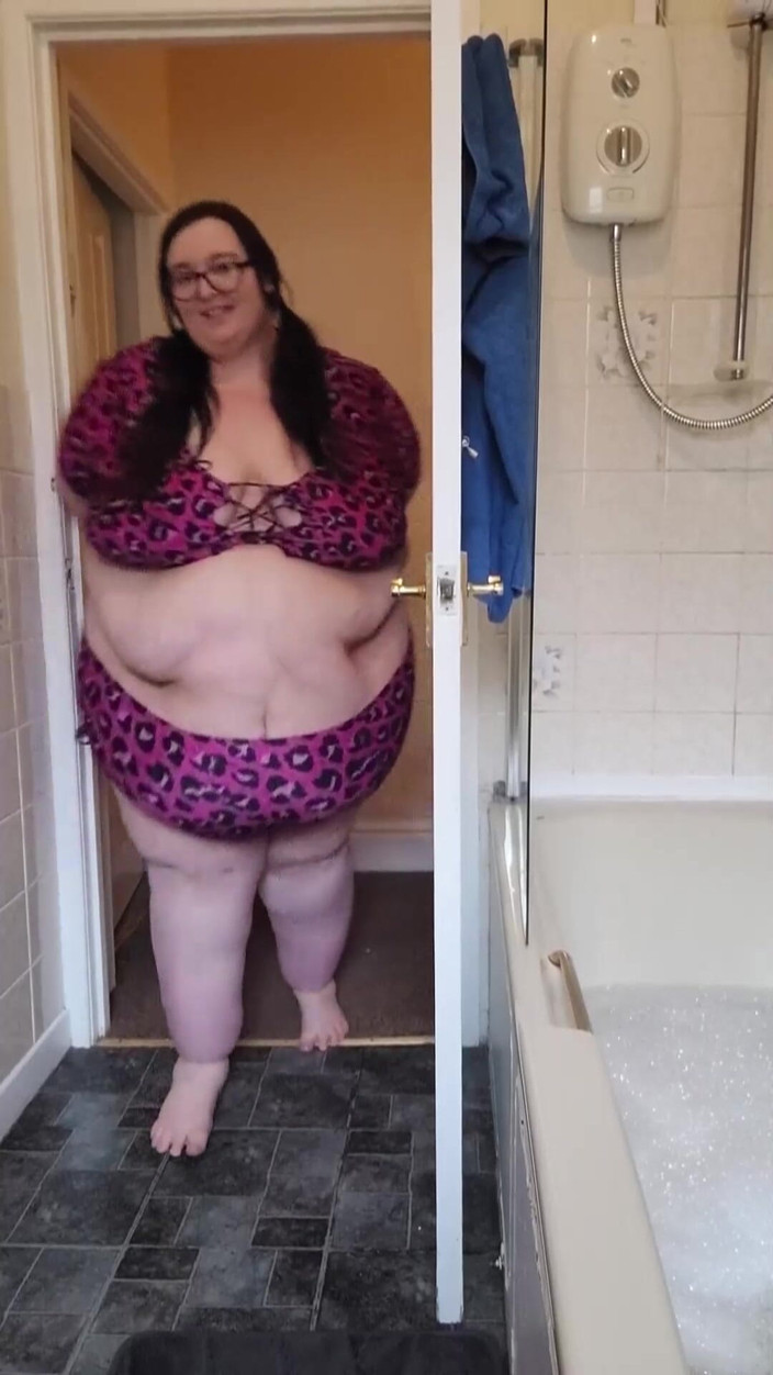 SSBBWLadyBrads: Kenikmatan mandi percikan splish