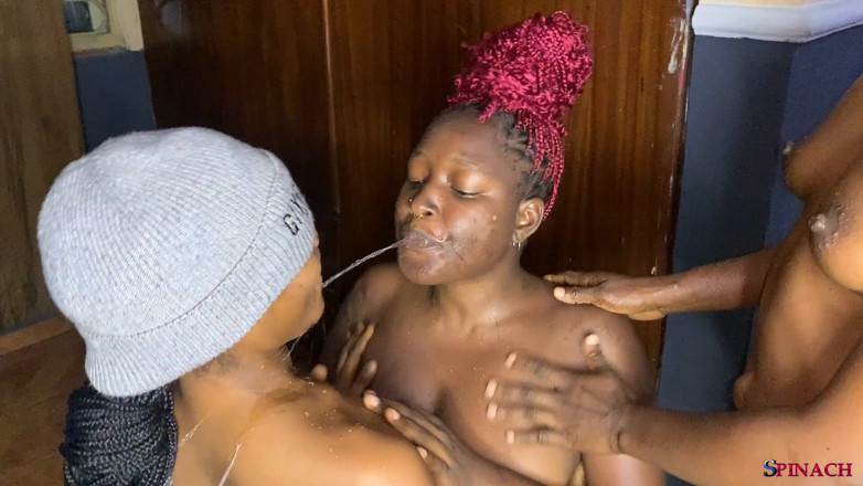 African Beauties: Todas Las Negras Lesbianas Pervertidos En Trío