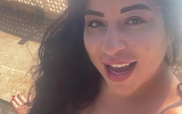 LadyAyse5: Like if You Like Me 4