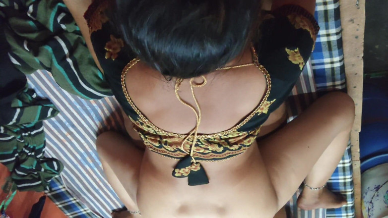 Madhu: Local Village Women Pusssy Enjoying in Black Saree Blause Butyfull...