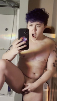 Trans Man Jerking T Dick in Mirror Bad Omen