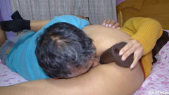 Ali Precio: オーガズムまで義理の妹の剃毛マンコに舌