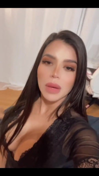 Who Is Horny Here Like Me?