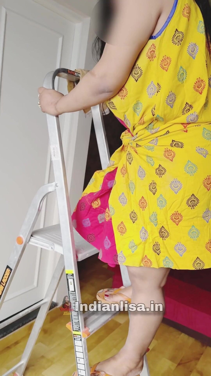 IndianMyra07: Geile stiefmutter konnte sich nicht widerstehen, nachdem sie den schwanz...
