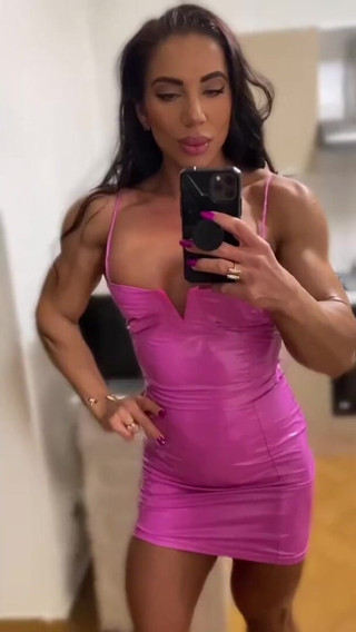 Alesyamuscledoll: Przeszklone mięśnie