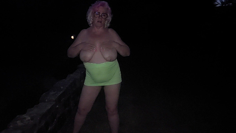 PureVicky66: Piss Drenched Hairy Pussy Fingering Till Soaked Explosion