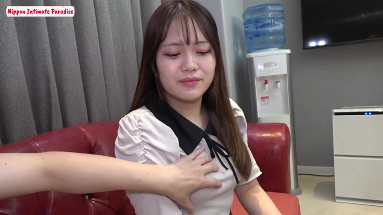 A case of fling: Asian Angel 27943