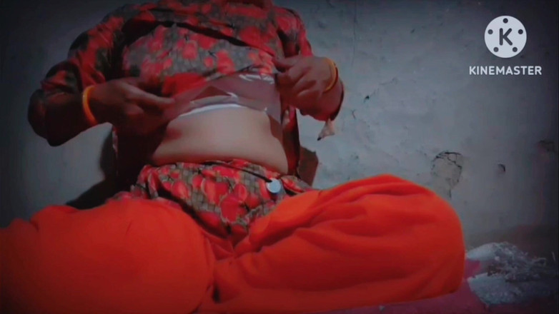 TricolorMusic3: 처음으로 섹스하는 아주 훌륭한 경험을 하고 있습니다. 내 핫한 몸은 흥분해