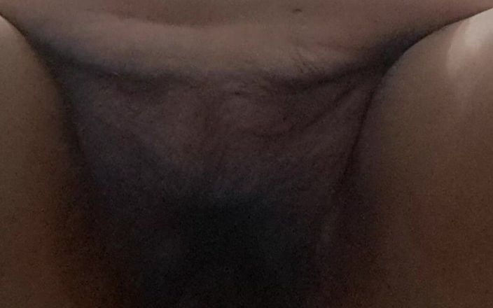 Mommy big hairy pussy: Dildo jde celou cestu do vagíny milfky