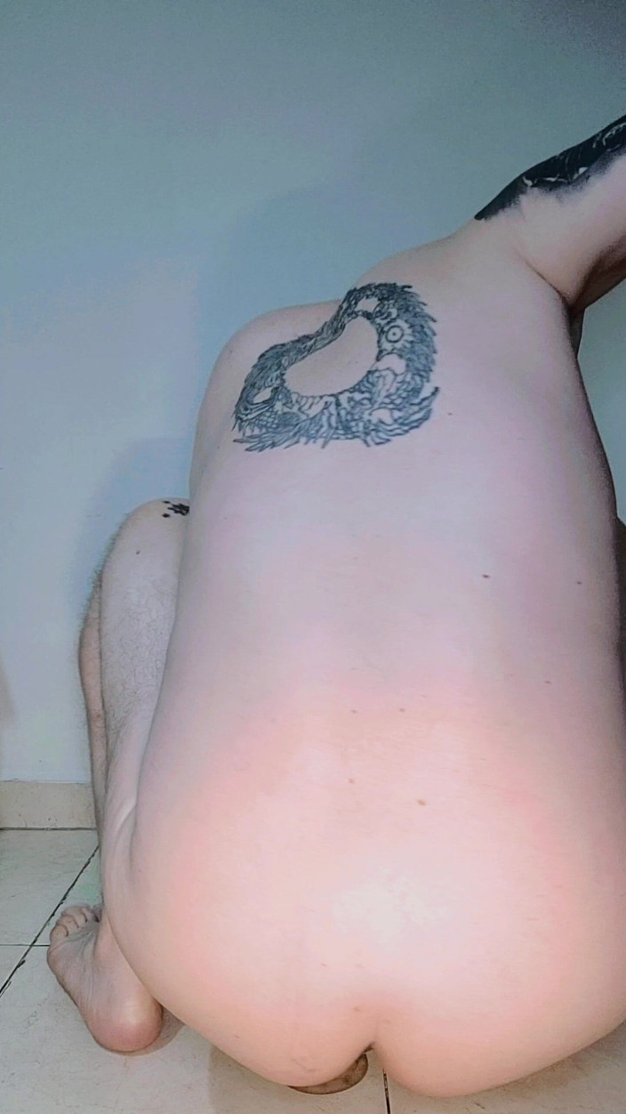 SlutClosetedfag: De f uit deze dildo rijden