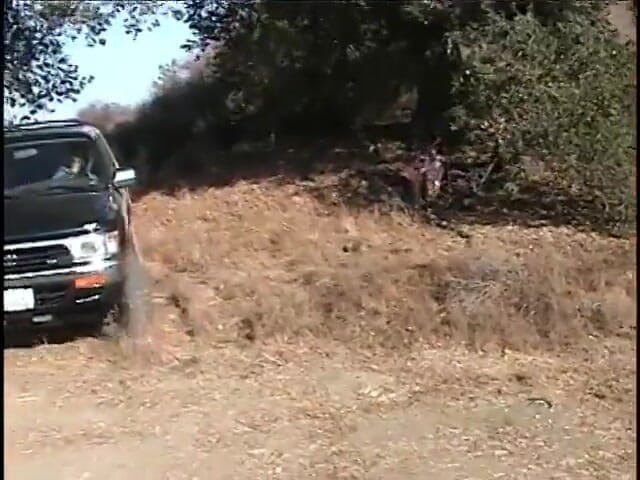 Cumming Soon: Homem fetiche por pés encontra uma garota na floresta e...