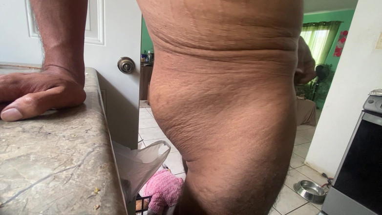 KING_TiBURON: W kuchni przygotowujesz lunch