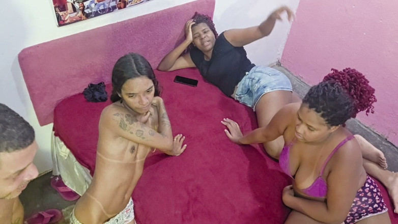 Bebes vagabundas: Seks met drie hete vrouwen