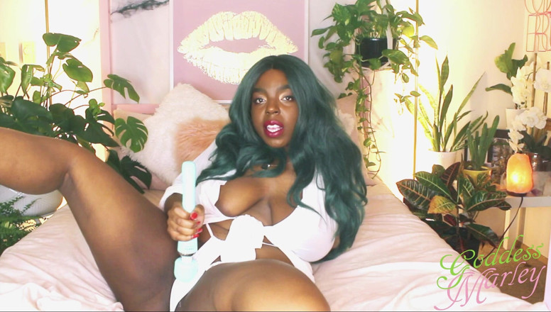 Goddess Marley: Weißgold!