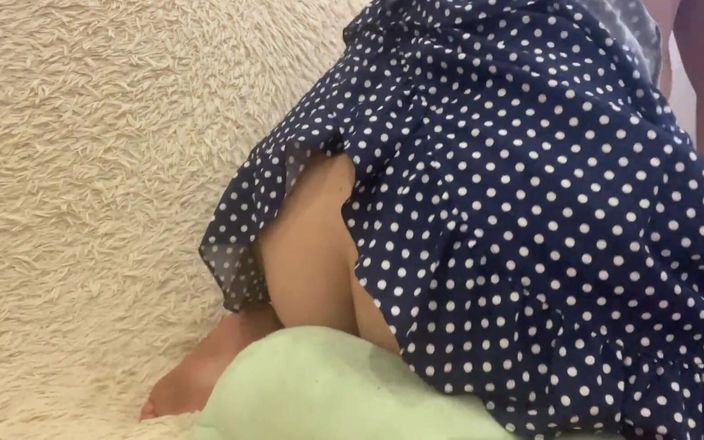 Lux Eva: Con đĩ eva thích vui vẻ với âm hộ của cô ấy