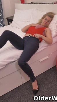 Blonde MILF Paege Does a Slow Striptease and Lets You Have a Good Look at Her Pink Pussy
