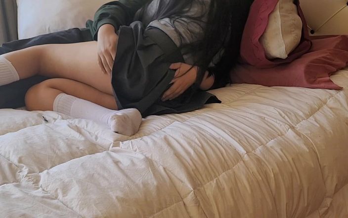 Astrid Cute: मुझे विश्वास नहीं होता, मेरा छात्र पड़ोसी मुझे गर्भनिरोधक विधियों की कक्षा के बारे में सिखाने के लिए कहता है