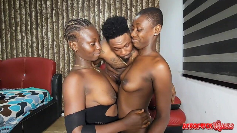 Afro fuck queens: Two Slutty Ebony Teens Shares Dick at Home.