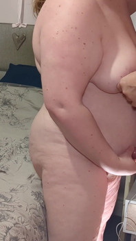 Tante seksi lagi asik nyepong kontol dan dientot gaya doggy