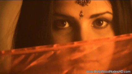 Bollywood Nudes: 美丽性感的宝莱坞情人女孩
