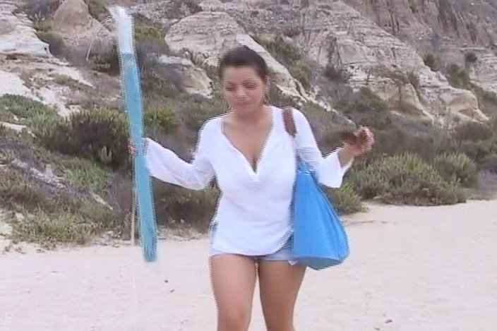 Stephanie Roberts: Rare Footage Yurizan Beltran Nude at the Beach