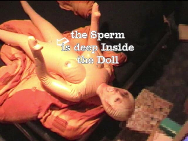 Mark Hannes: Masturbasi ngentot boneka seks sambil bugil