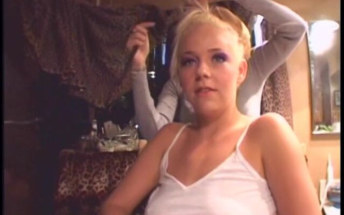 Porncentro: Mira episodios cortados de la película para adultos "Yo crema en...