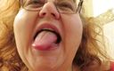 BBW nurse Vicki adventures with friends: Aku menguasaimu dengan lidah budakku
