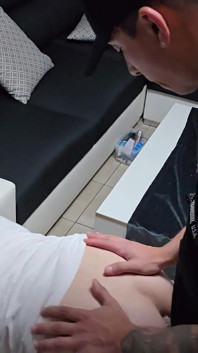 Jsem nadržená 24/7 a vždy jsem vzhůru do šukání zadku mé gay děvky bez kondomu
