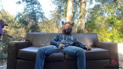 Arthur Eden aka Webcam God: Es gibt einen werwolf auf meiner couch (4k)
