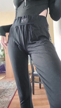 Elza Kom: of Course You Really Want to Undress Me