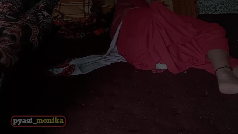 Pyasi_monika: Cumnata vitregă nesatisfăcută futută tare de cumnatul vitreg