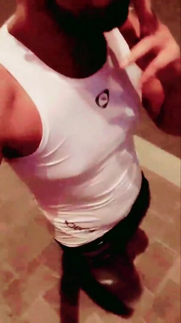 Slutboyben: Slutboyben cam4 sexy openbare slet in Boedapest I