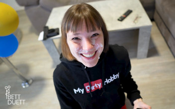 BettDuett: Blowjob 2min untuk pancutan mani Xxl