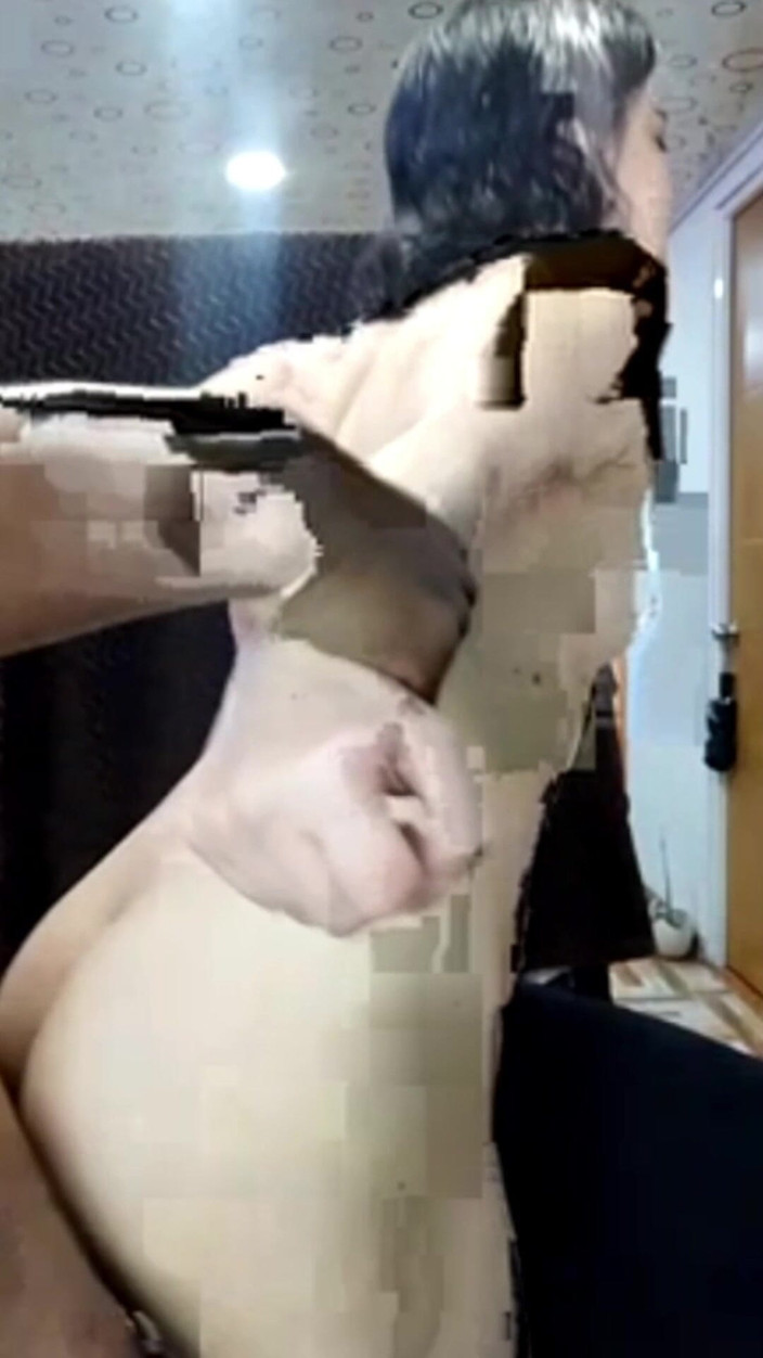 AnnyAndyelli: Ne futem cu camera pornită fără să știm