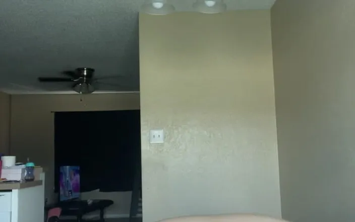 Goddes Trixie: BBW Rubbing Herself
