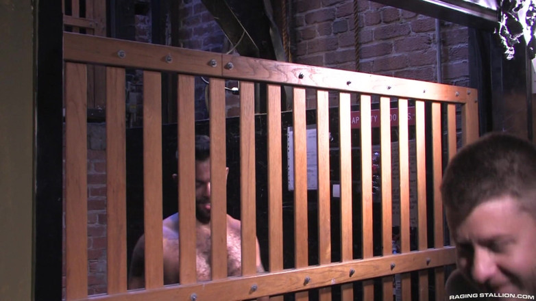 Raging Stallion: 포커스 - 이야기가 시작됩니다.