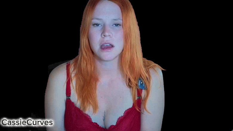 Cassie Curves: Cadela burra